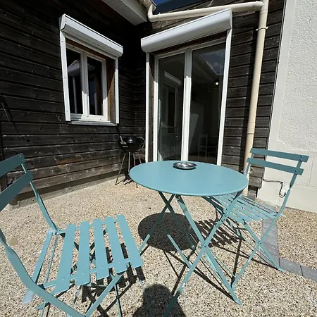 House In With Private Courtyard Le Mans