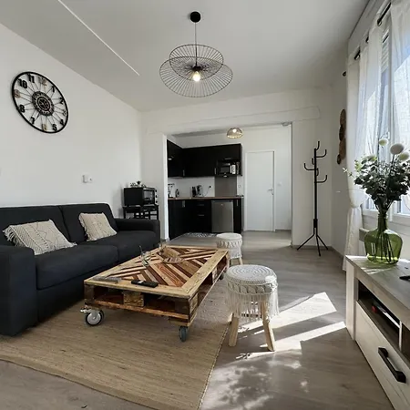 House In With Private Courtyard * Le Mans